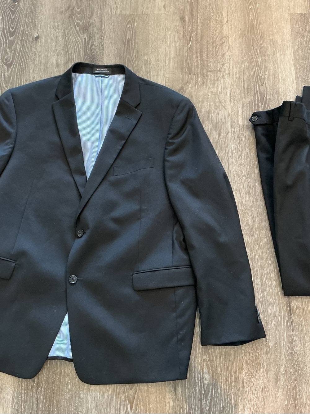 Tommy Hilfiger Men’s Black Worsted Wool 2-Pc Suit 46R 38x30 2 Button